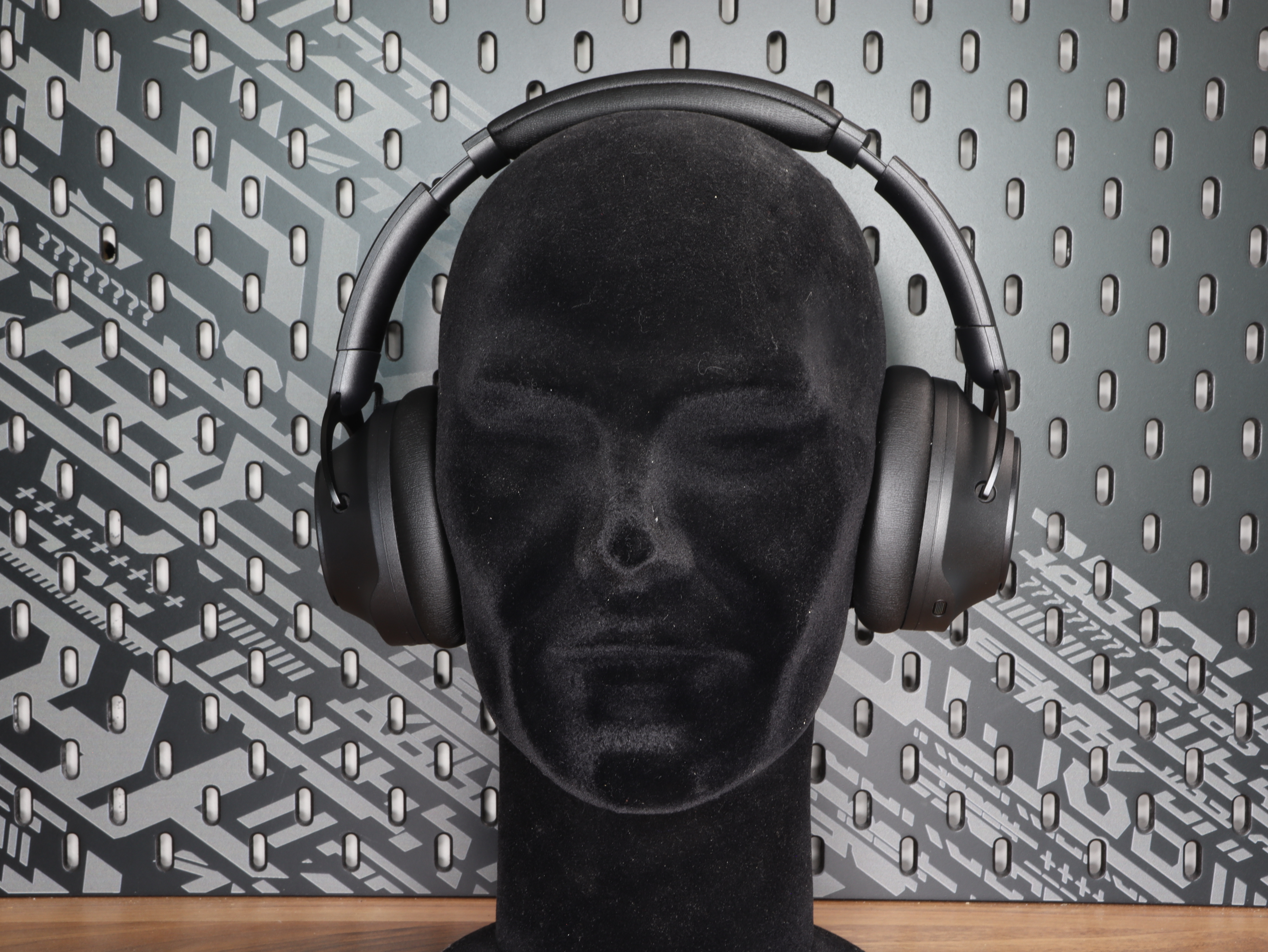 Cloud HyperX MIX 2 bluetooth dongle 2.4 Wireless Dual comfort signature headset gaming headphones.JPG